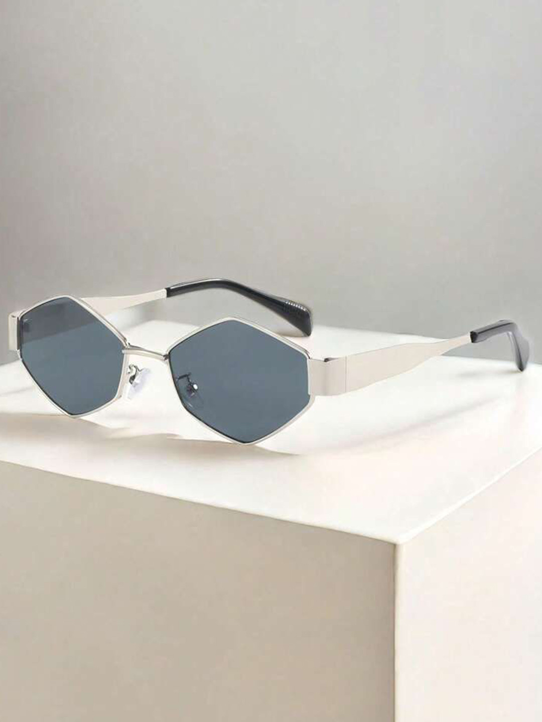 IFLASH Unisex Cateye Sunglasses with UV Protected Lens 6117