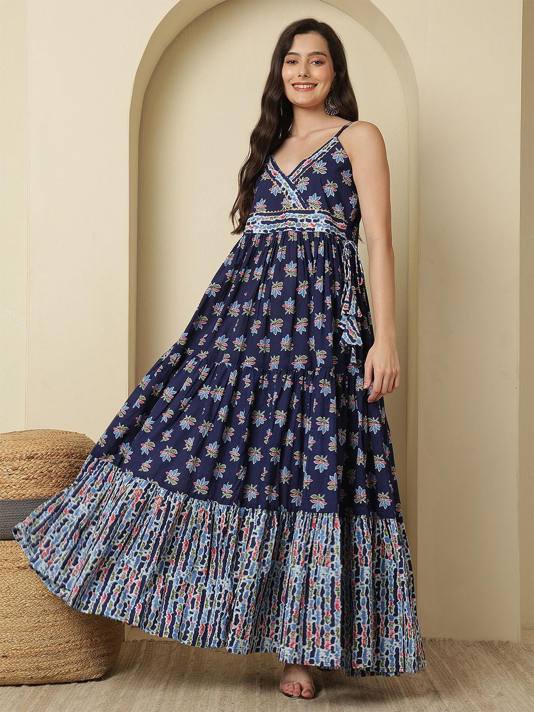 GLAM ROOTS Women Floral Printed Daily Anarkali Kurta