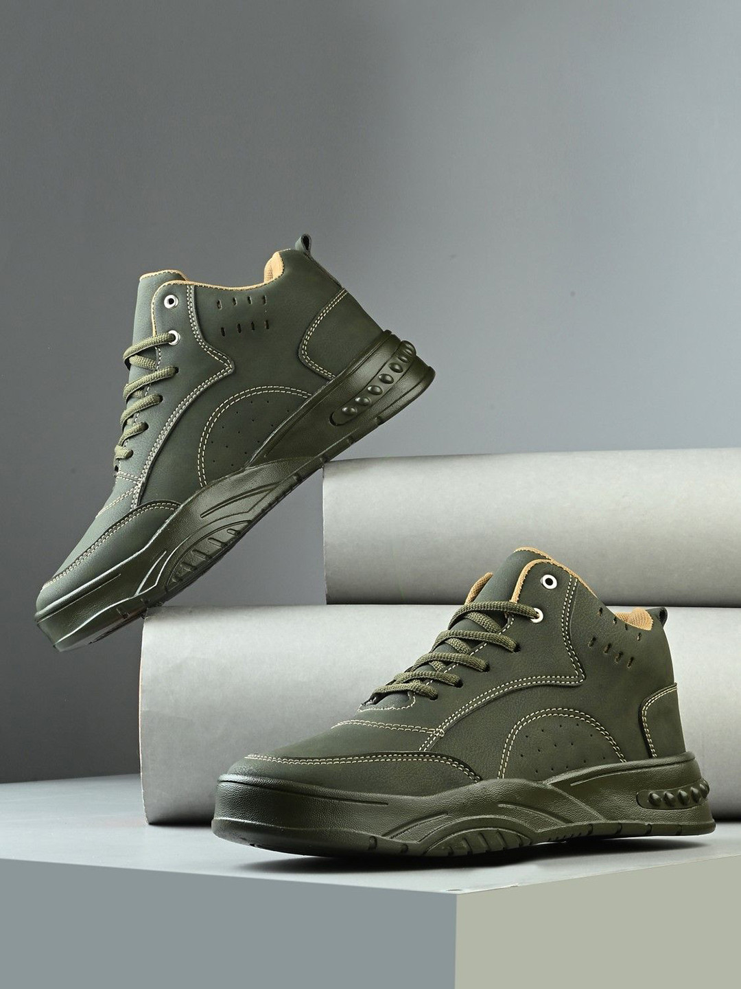 BIZZARO Men Round Toe Casual Regular Boots