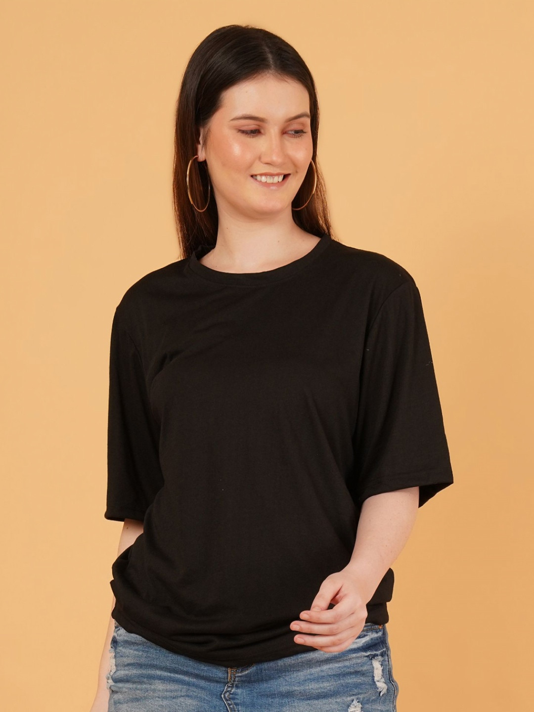 Black Round Neck Cotton Short Sleeves Regular Fit T-shirt