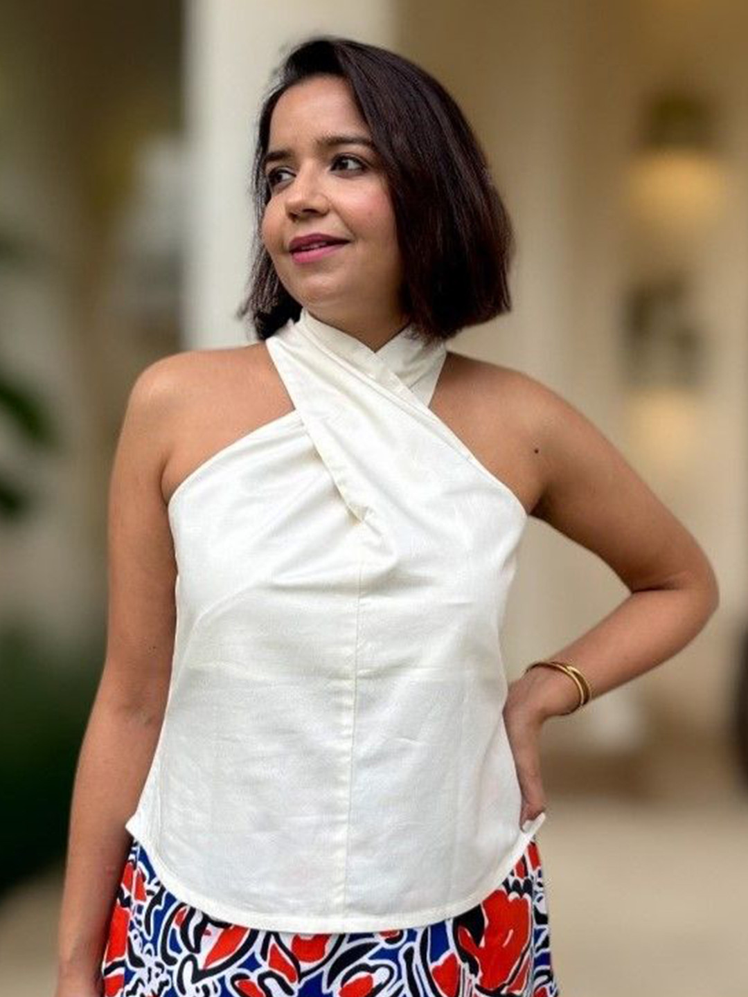 Label Tanvee Women Solid Halter Neck Twisted Top