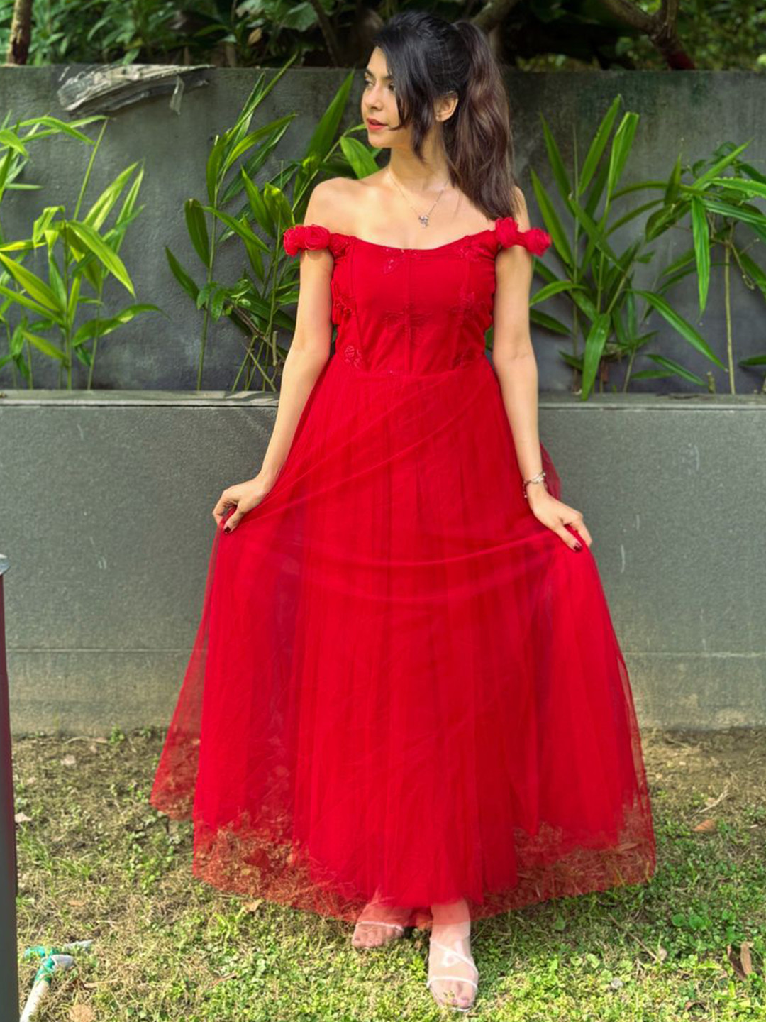 TAILORMADE CLOTHING Women Off-Shoulder Floral Net Maxi Dress