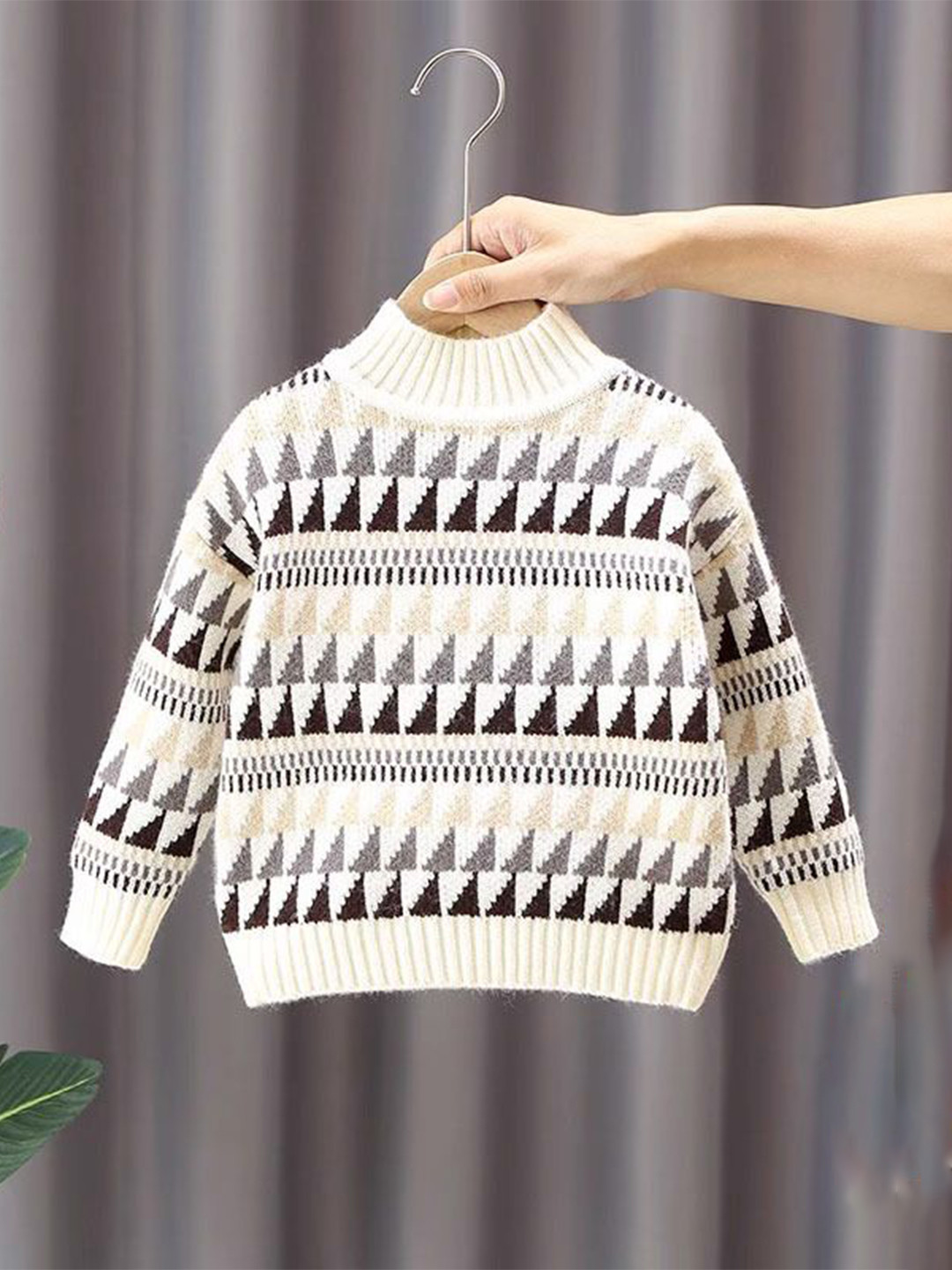 YK Kids Geometric Self Design Sweatshirt