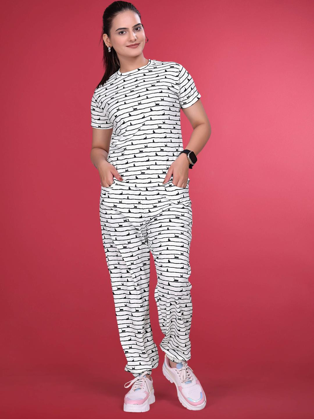 SAKARMAA Women Polyester Printed TrackSuit