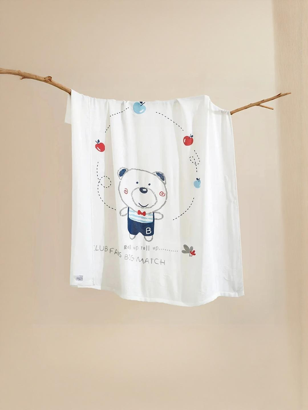 Baby Station White Cartoon Characters Mild Winter 350 GSM Single Bed Dohar