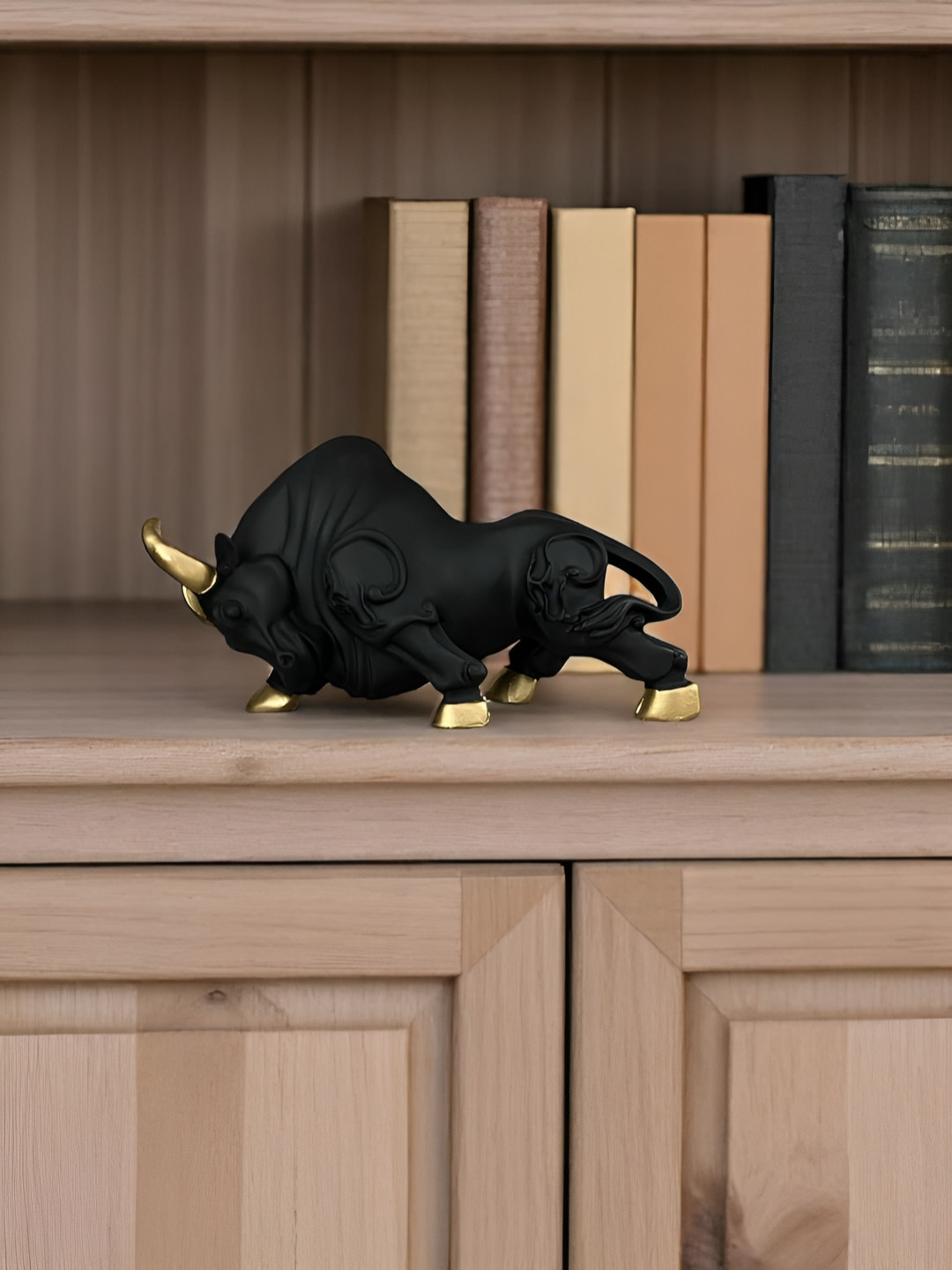 SkyKey Jaguar Sculpture Black & Gold Birds & Animals Art Deco Figurine Glossy Showpiece