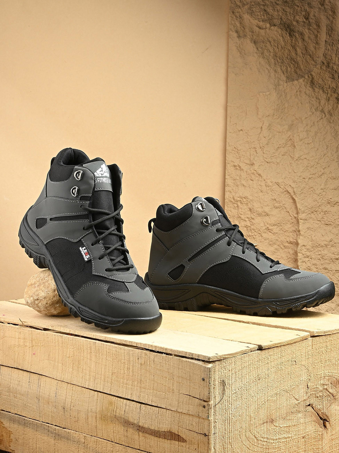 Leo's Fitness Shoes Men Colourblocked Platform Heel Mid-Top Canvas Biker Boots