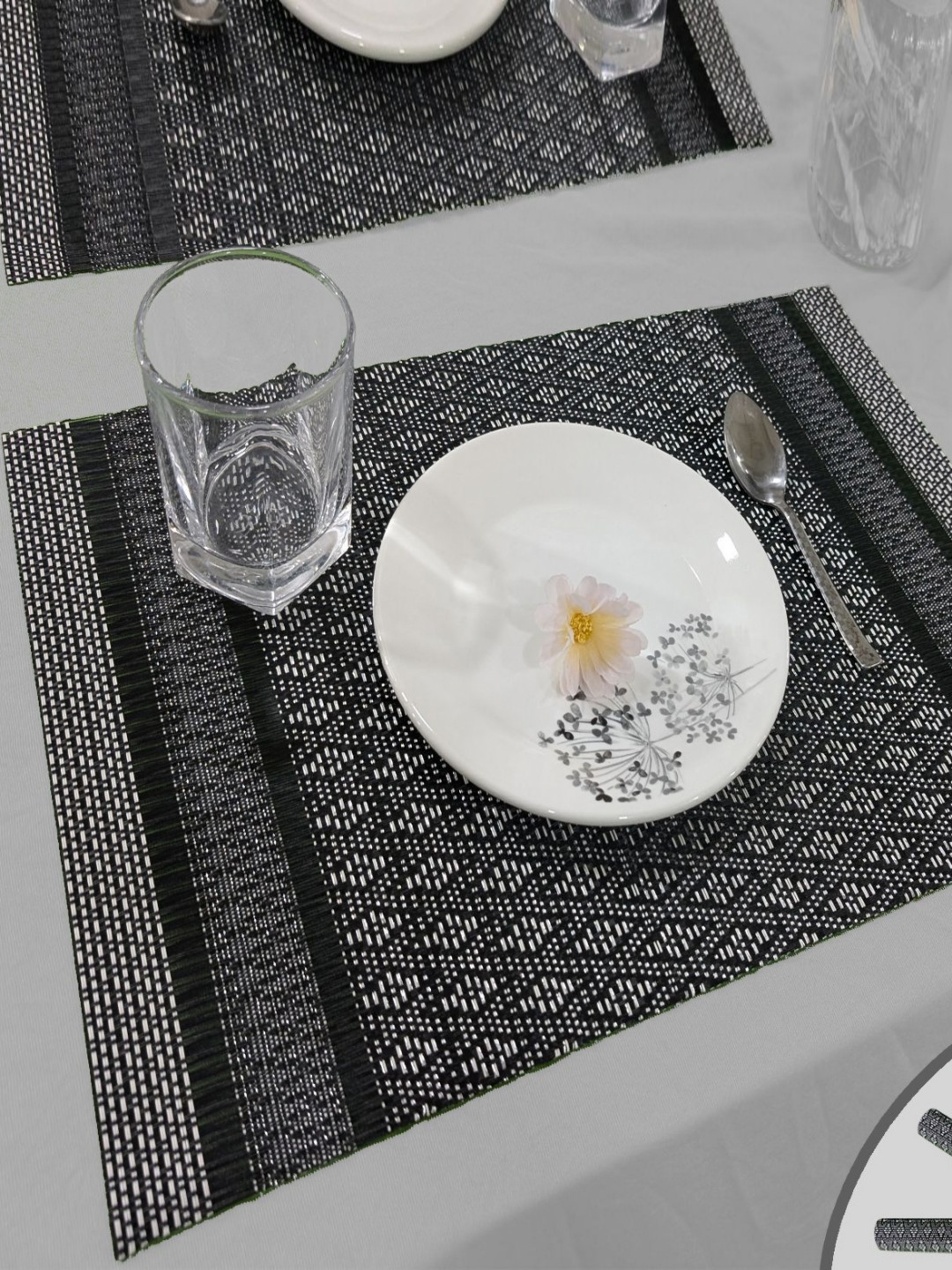 Good Vibes 4 Pieces Grey & Black Geometric Rectangle Table Placemats