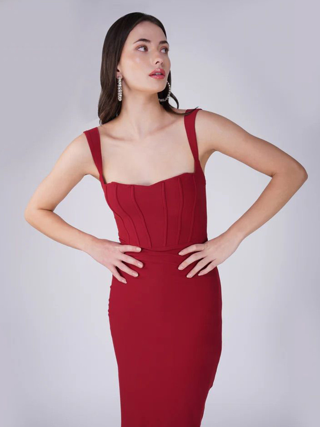 To Queens Women Shoulder Straps Back Slits Bodycon Dress