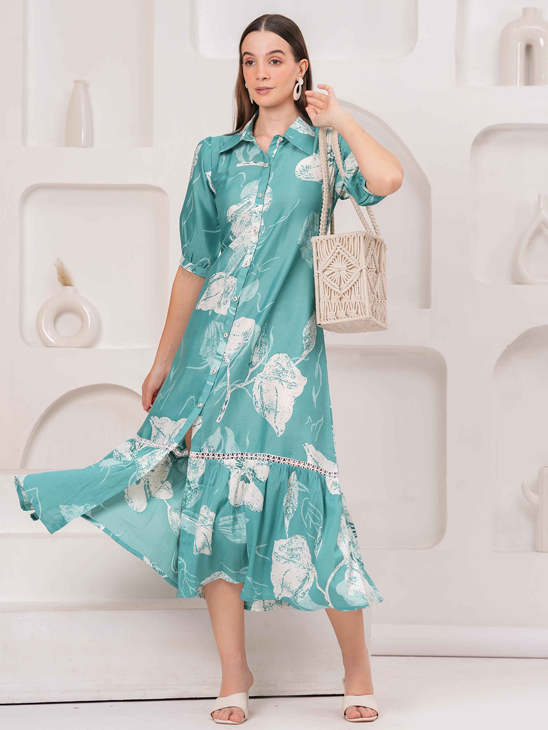 BAESD Women Floral Printed Crepe Shift Midi Dress