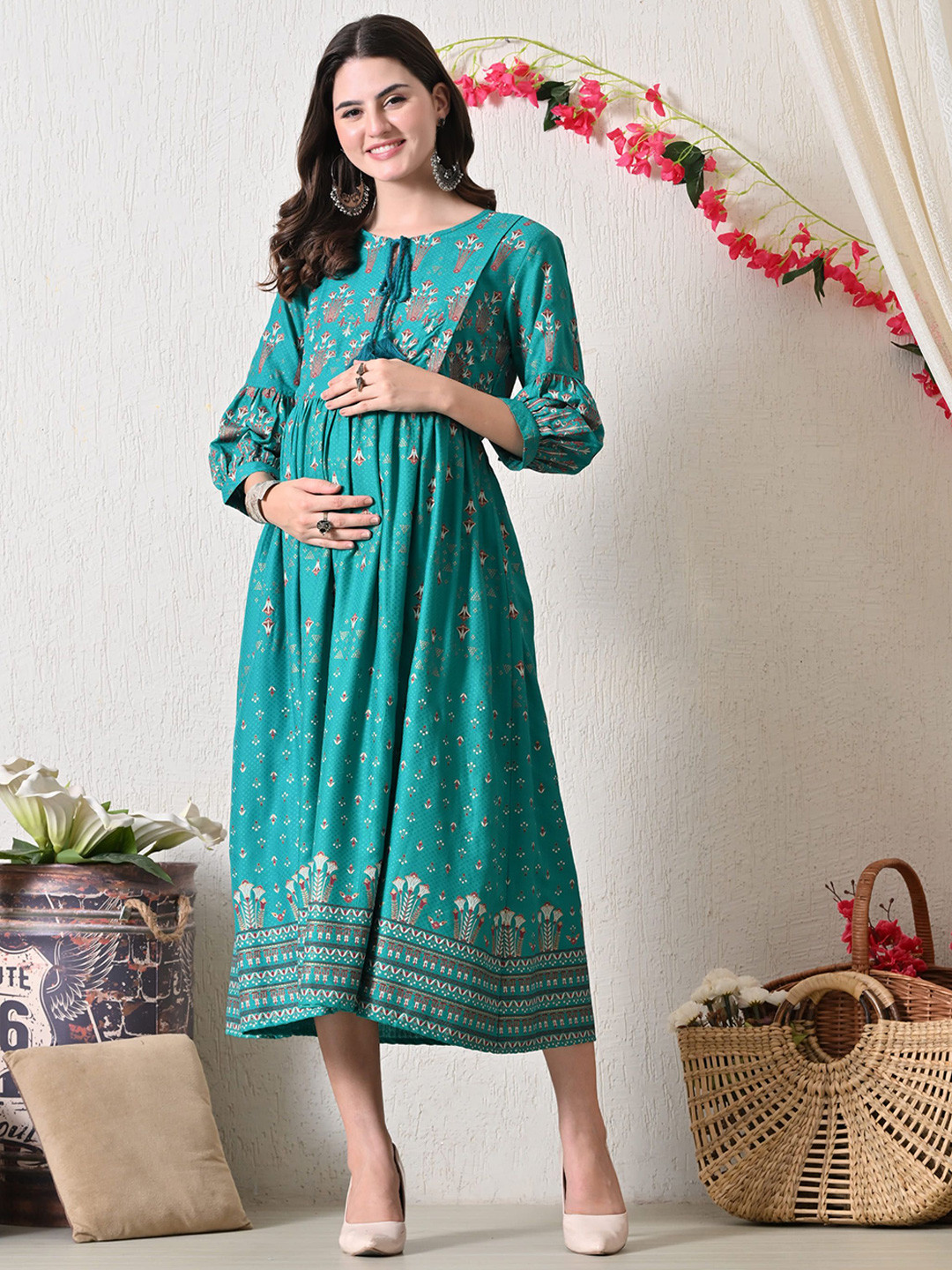 Aaruvi Ruchi Verma Women Floral Printed Round Neck Maternity A-Line Midi Dress