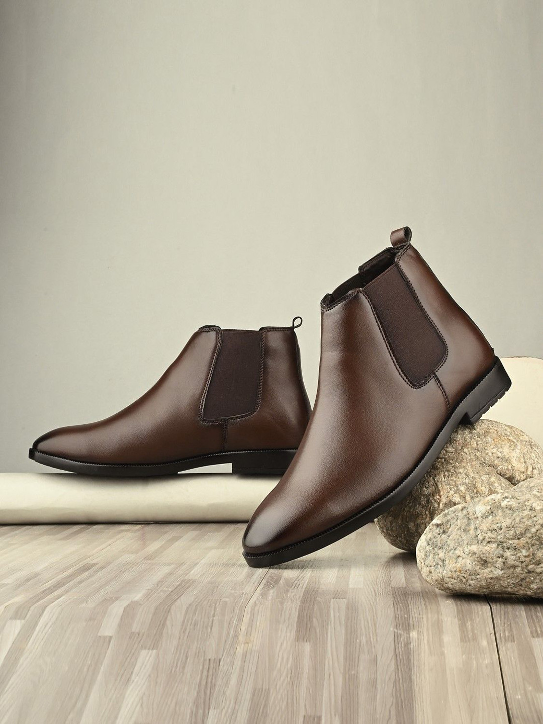 BIZZARO Casual Chelsea Boots