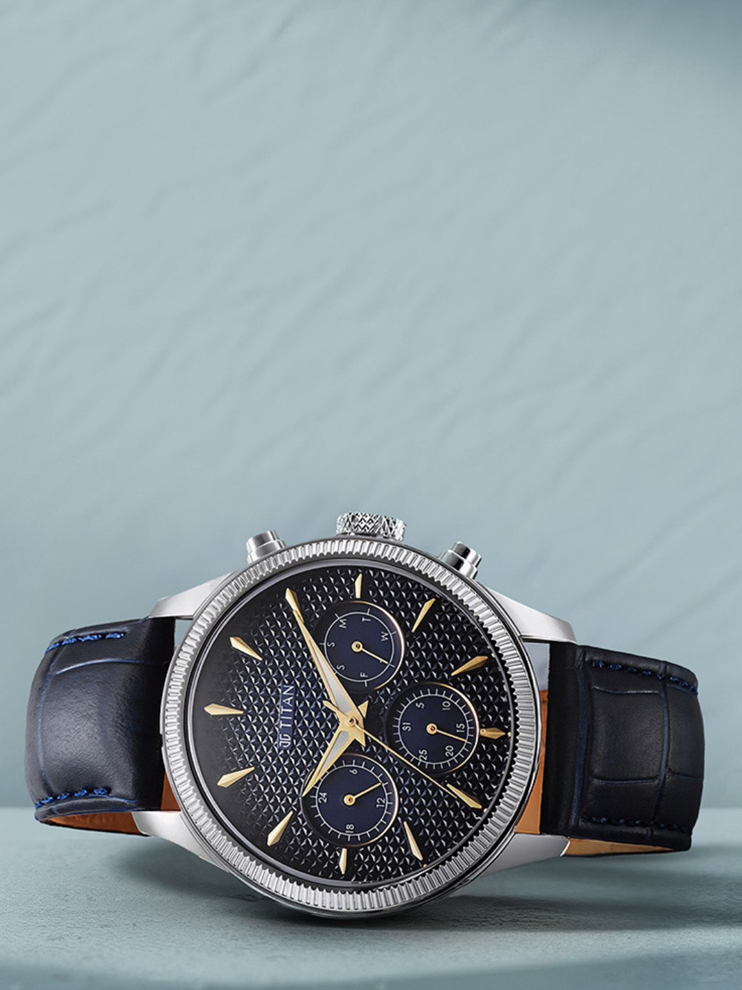 Titan Men Dial & Leather Straps Analogue Watch-1805SL13