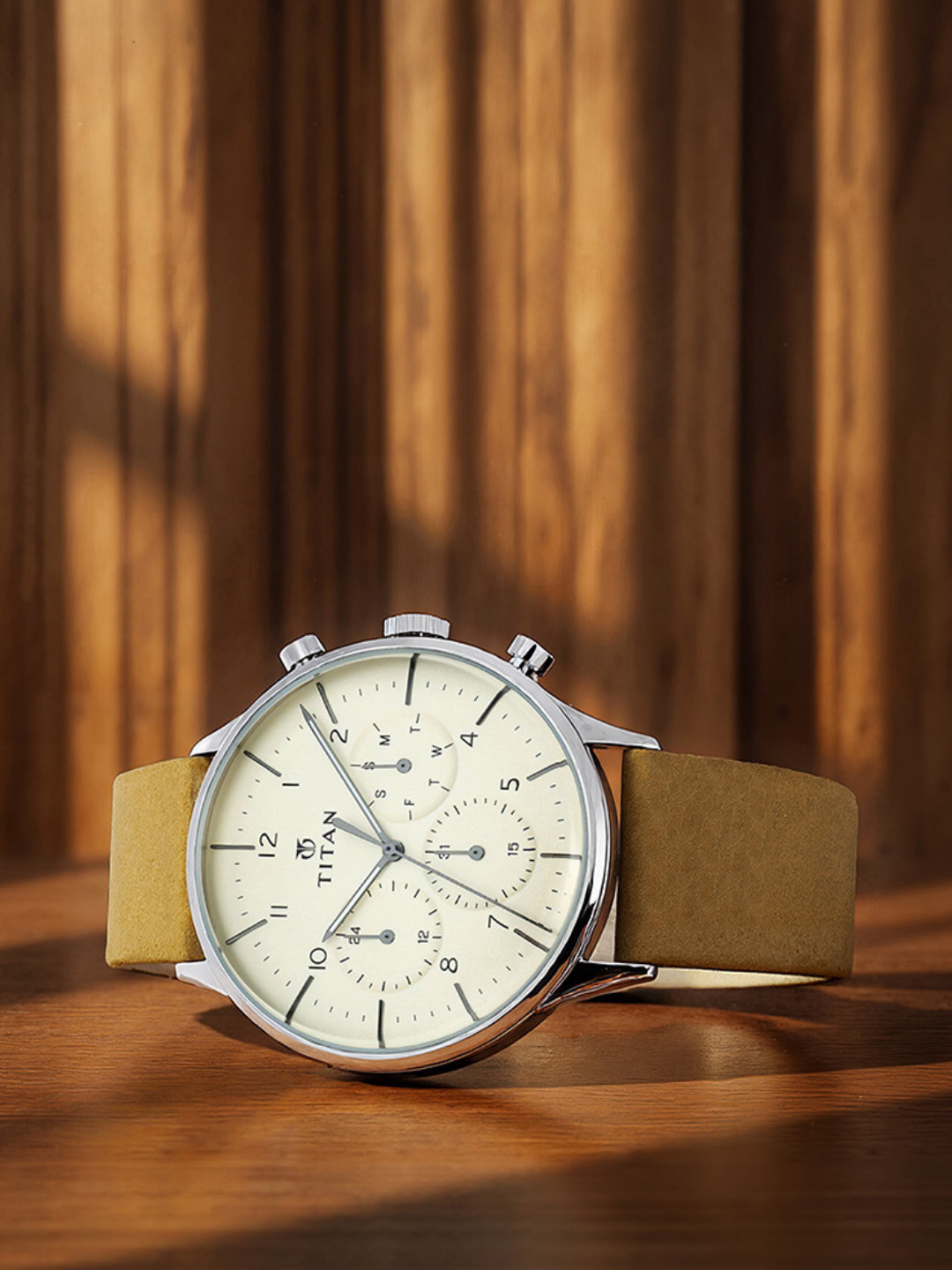 Titan Light Leathers Men Cream Analogue watch 90102SL02