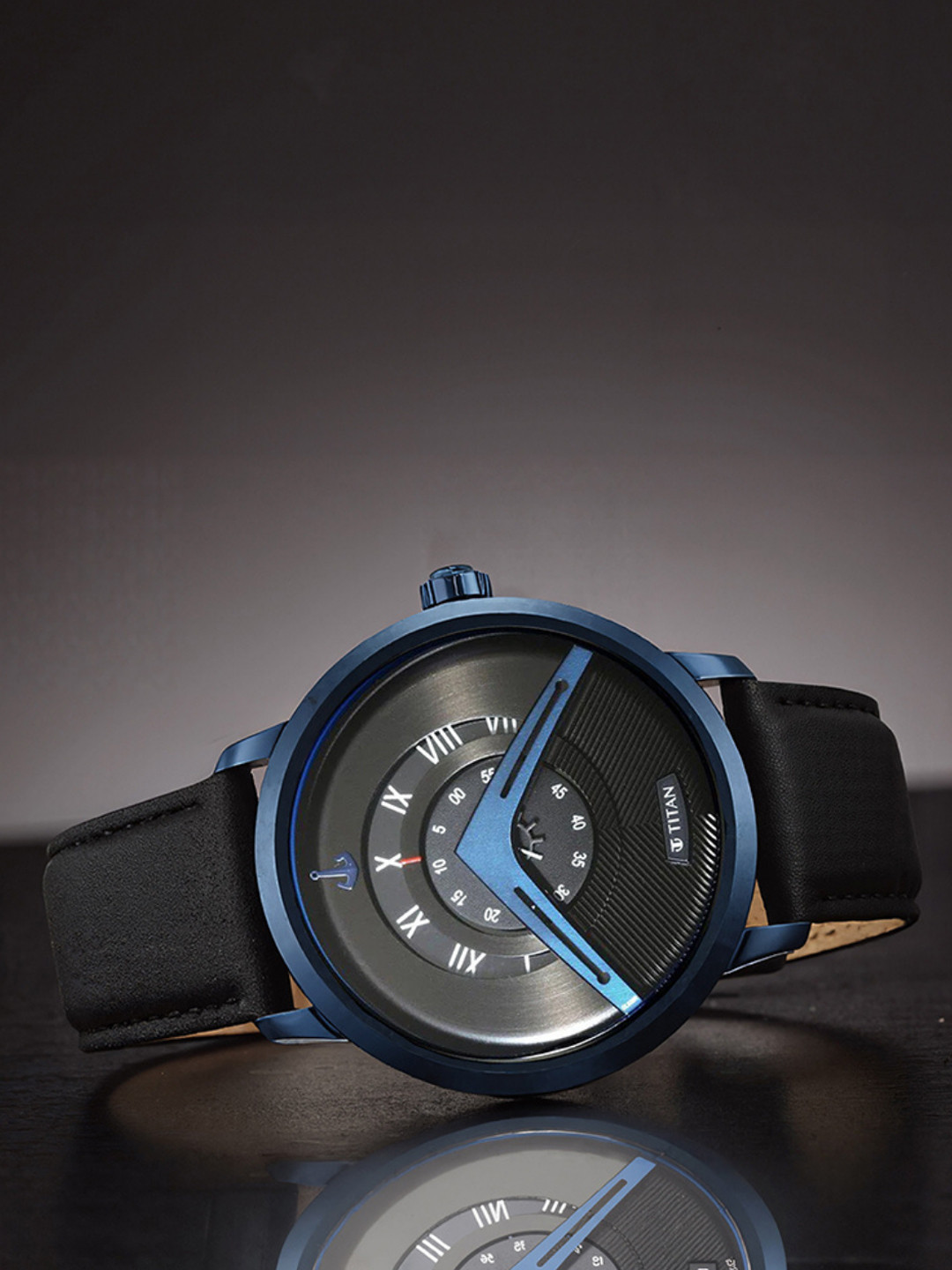 Titan Men Black Dial & Black Leather Straps Analogue Watch 1828QL04