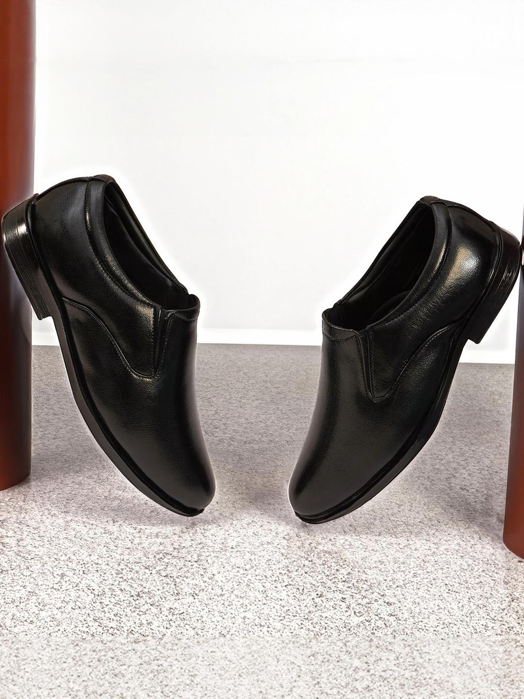 REAL BLISS FOOTWEAR Men Casual Shoes