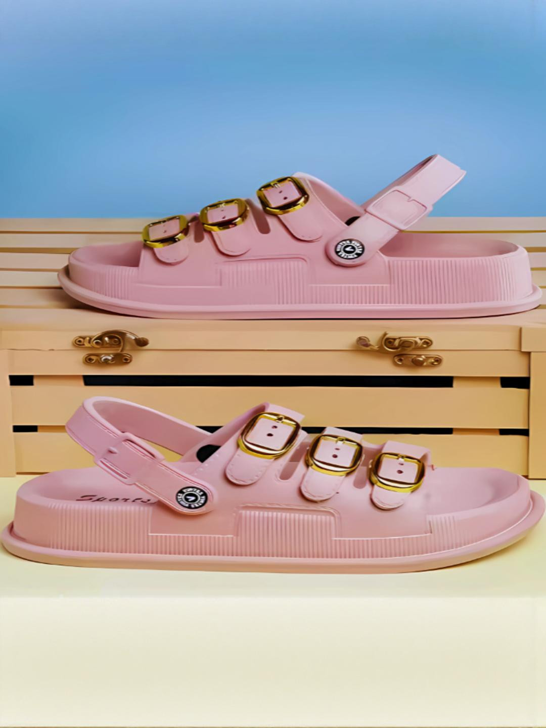 VINTEX Women Pink Rubber Clogs