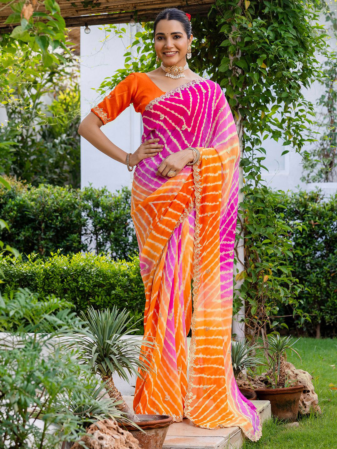 Mitera Printed Scallop Broder Leheriya Saree