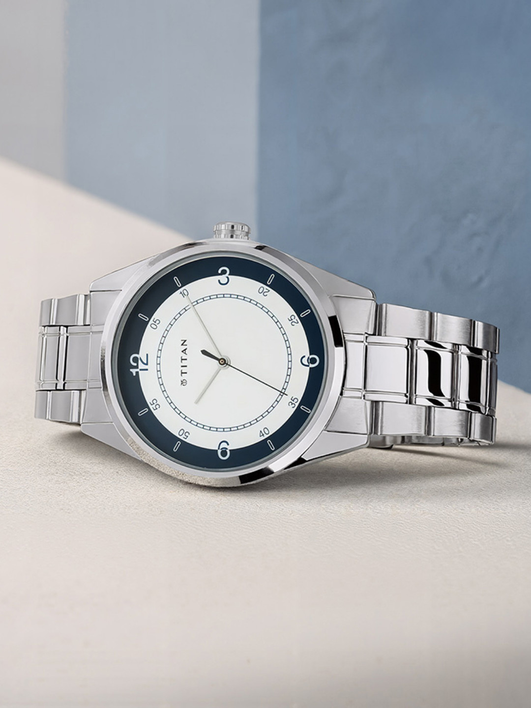 Titan Neo Men White Analogue watch 1729SM04