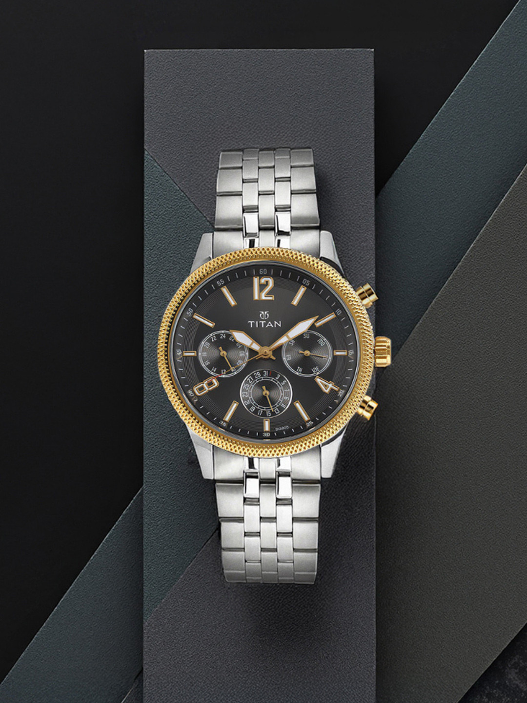 Titan Men Black Analogue Watch 1734BM01