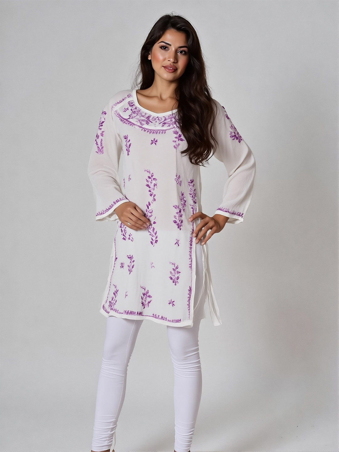 Vineshaa Be You For You Women Floral Embroidered Pure Cotton Chikankari Kurta