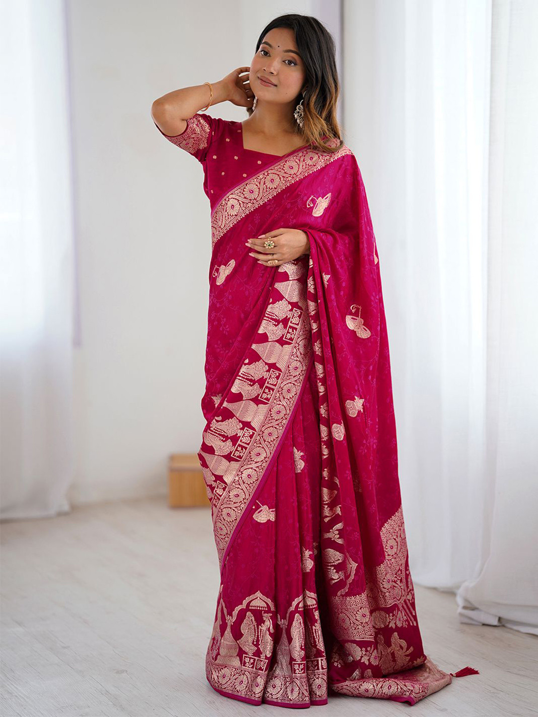 Satrani Woven Design Art Silk Saree With Unstitched Blouse Piece