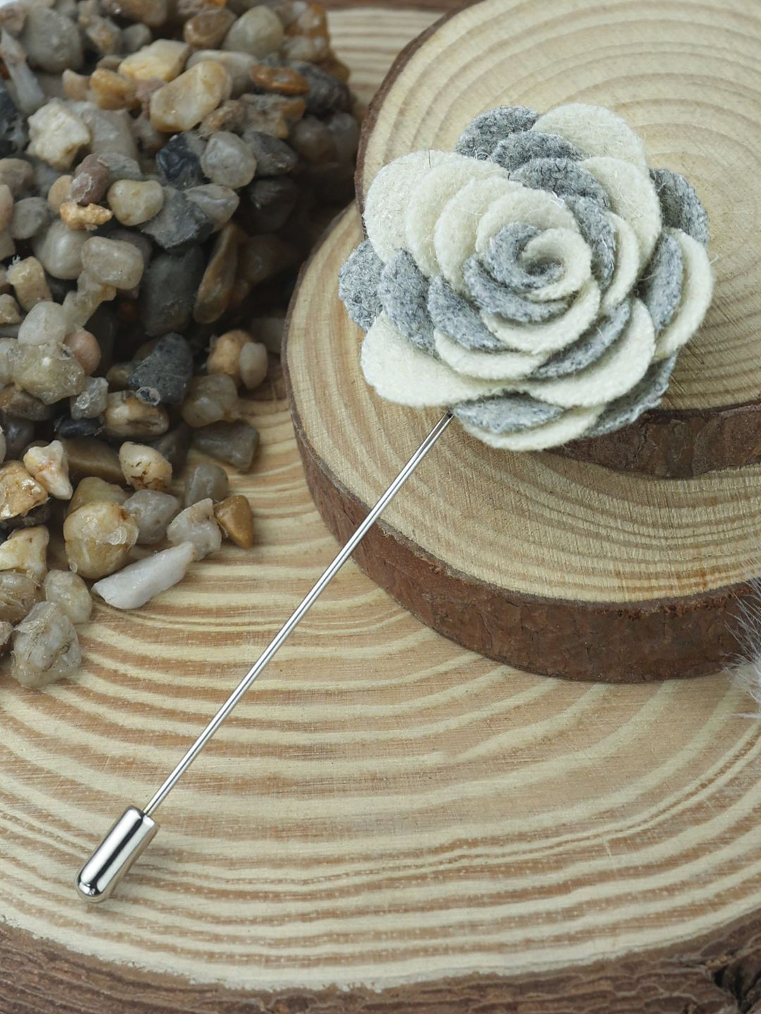 House of Pataudi Silver Plated Floral Brooch