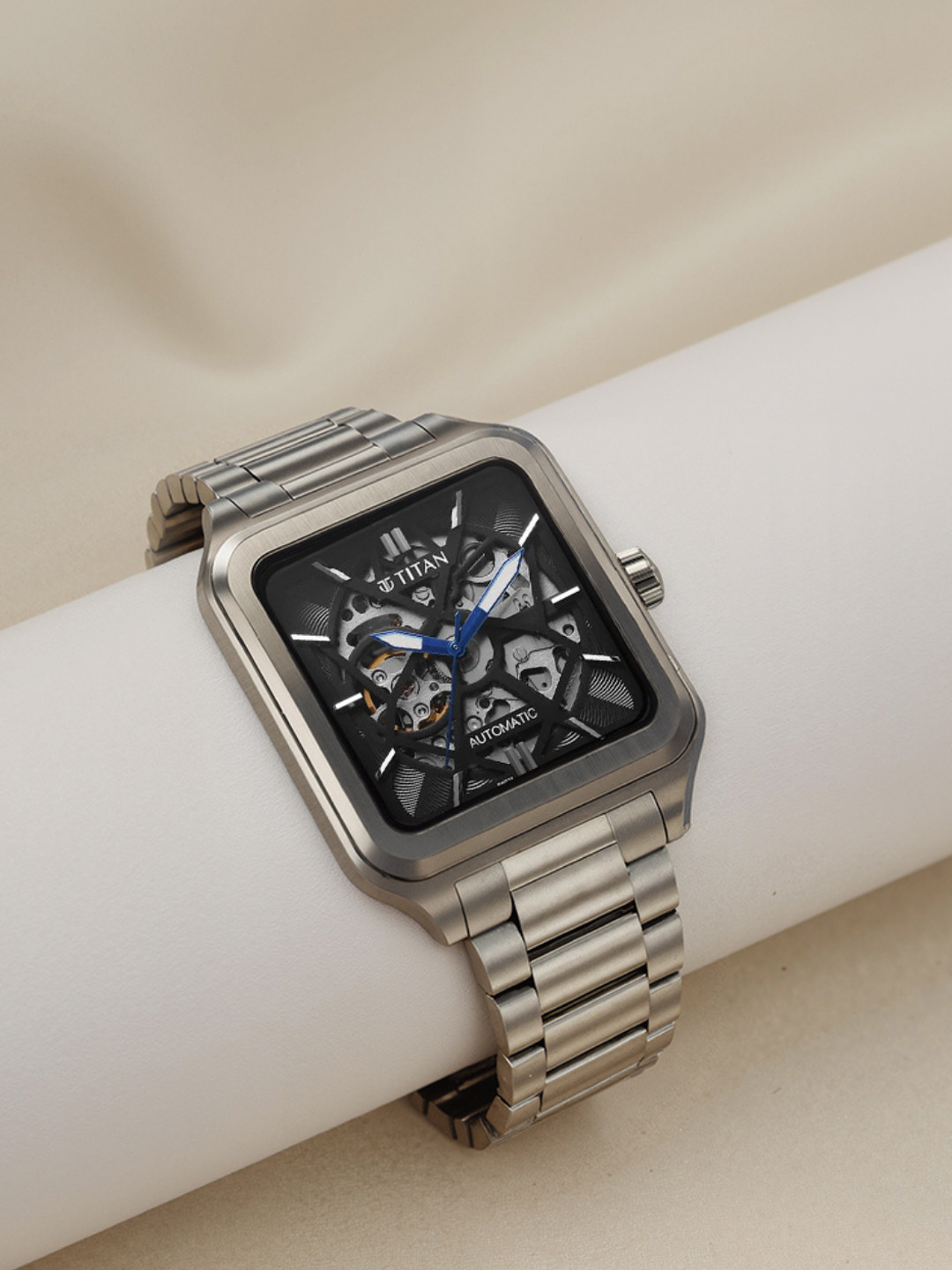 Titan Men Square Analogue Watch 90162QM01