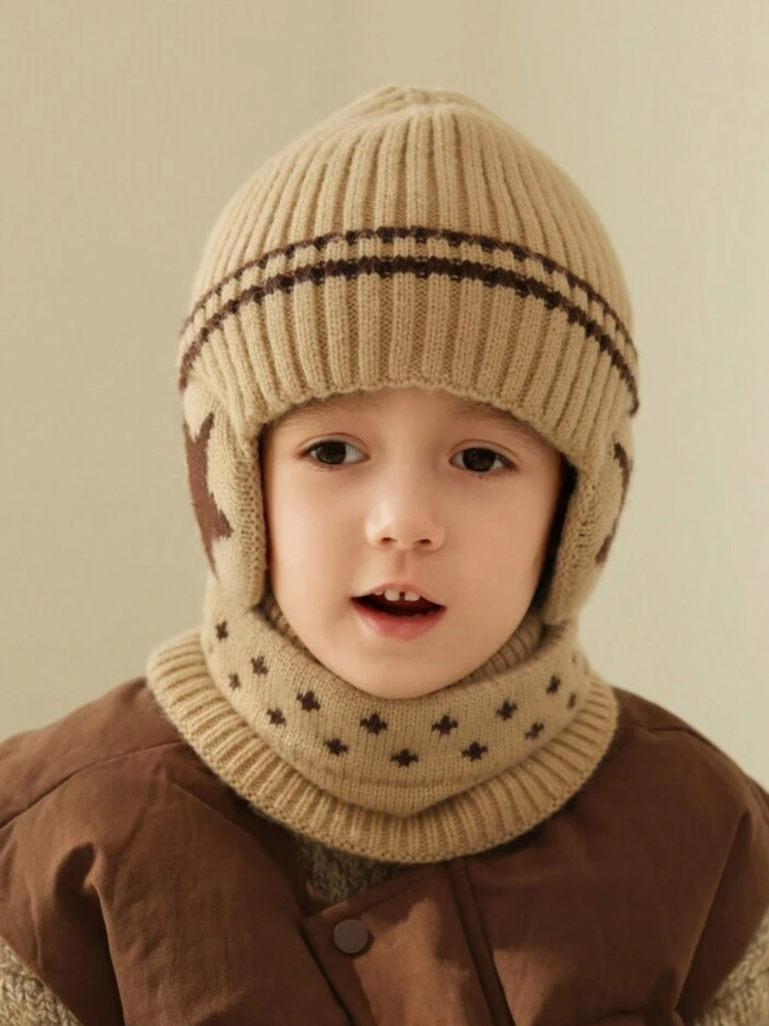 Ziory Kids Beige Warm Fleece Knited Star Designed Beanie Cap