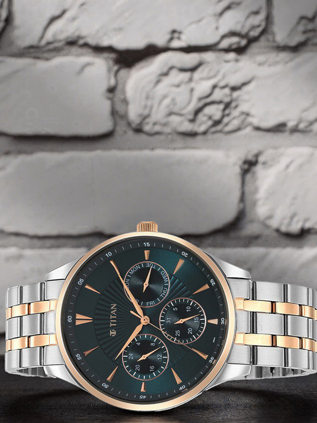 Titan Men Blue Dial & Stainless Steel Bracelet Style Straps Analogue Watch 90127KM02