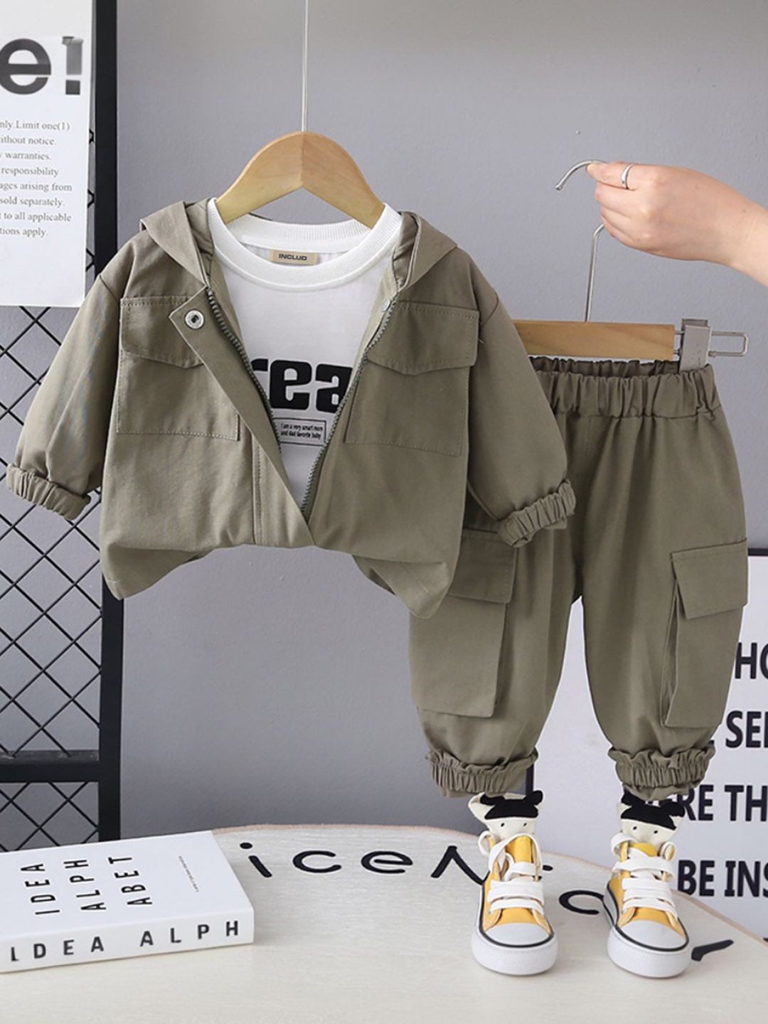 INCLUD Boys Printed Short Sleeves T-Shirt With Jacket and Joggers