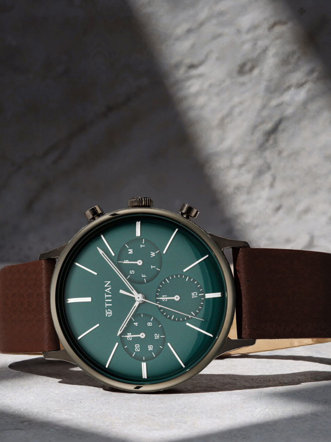 Titan Men Green Dial & Brown Leather Straps Analogue Watch