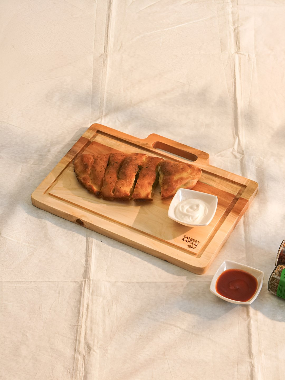 oggn Brown Neem Wooden Rectangular Serving Board