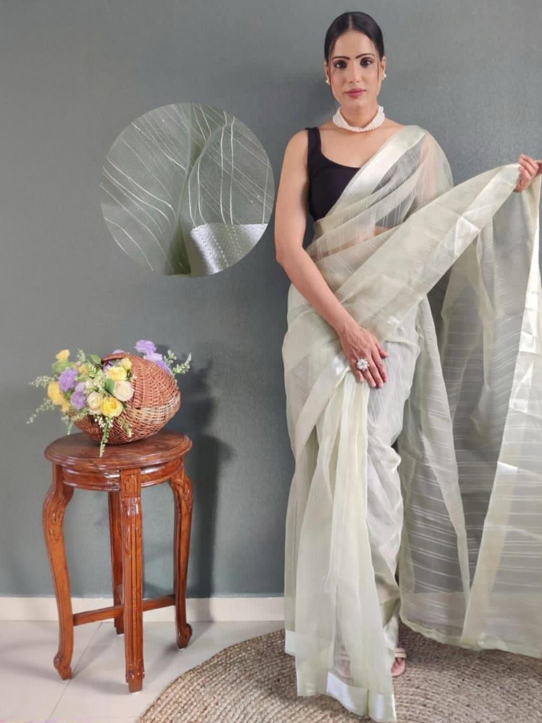 Kriyansh Cream Art Silk Banarasi Saree