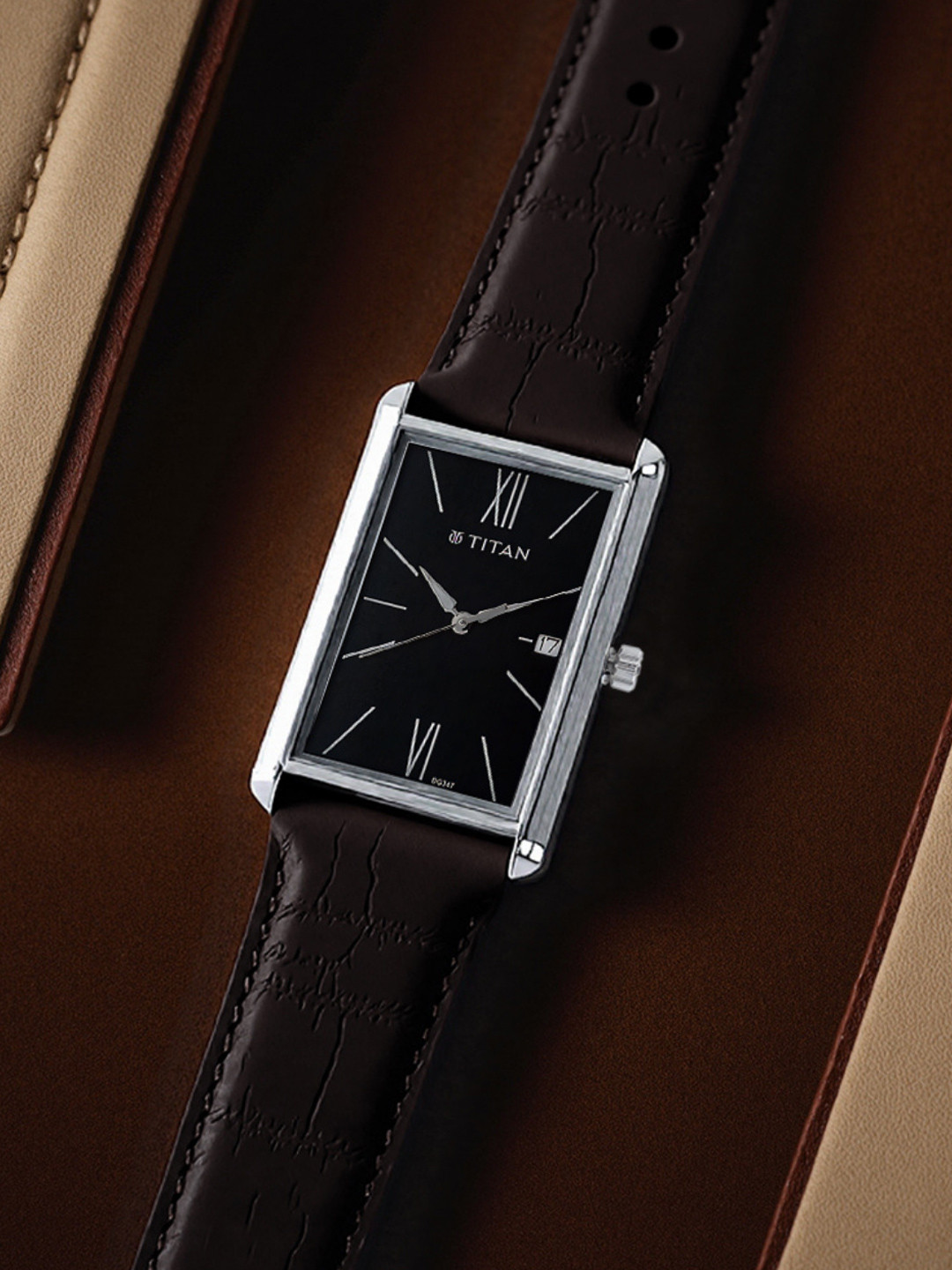 Titan Workwear Men Black Analogue watch NL1731SL01