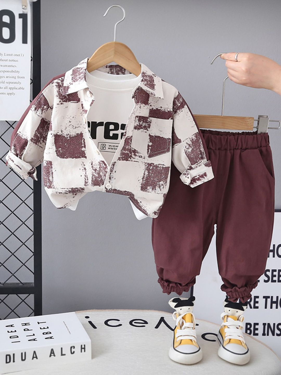 INCLUD Infant Boys Red Abstract Printed Shirt Collar Shirt With T-Shirt And Pants