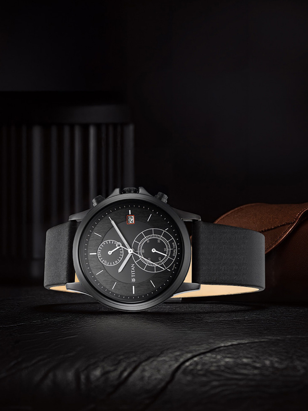 Titan Men Black Brass Patterned Dial & Black Straps Analogue Watch 1870NL01