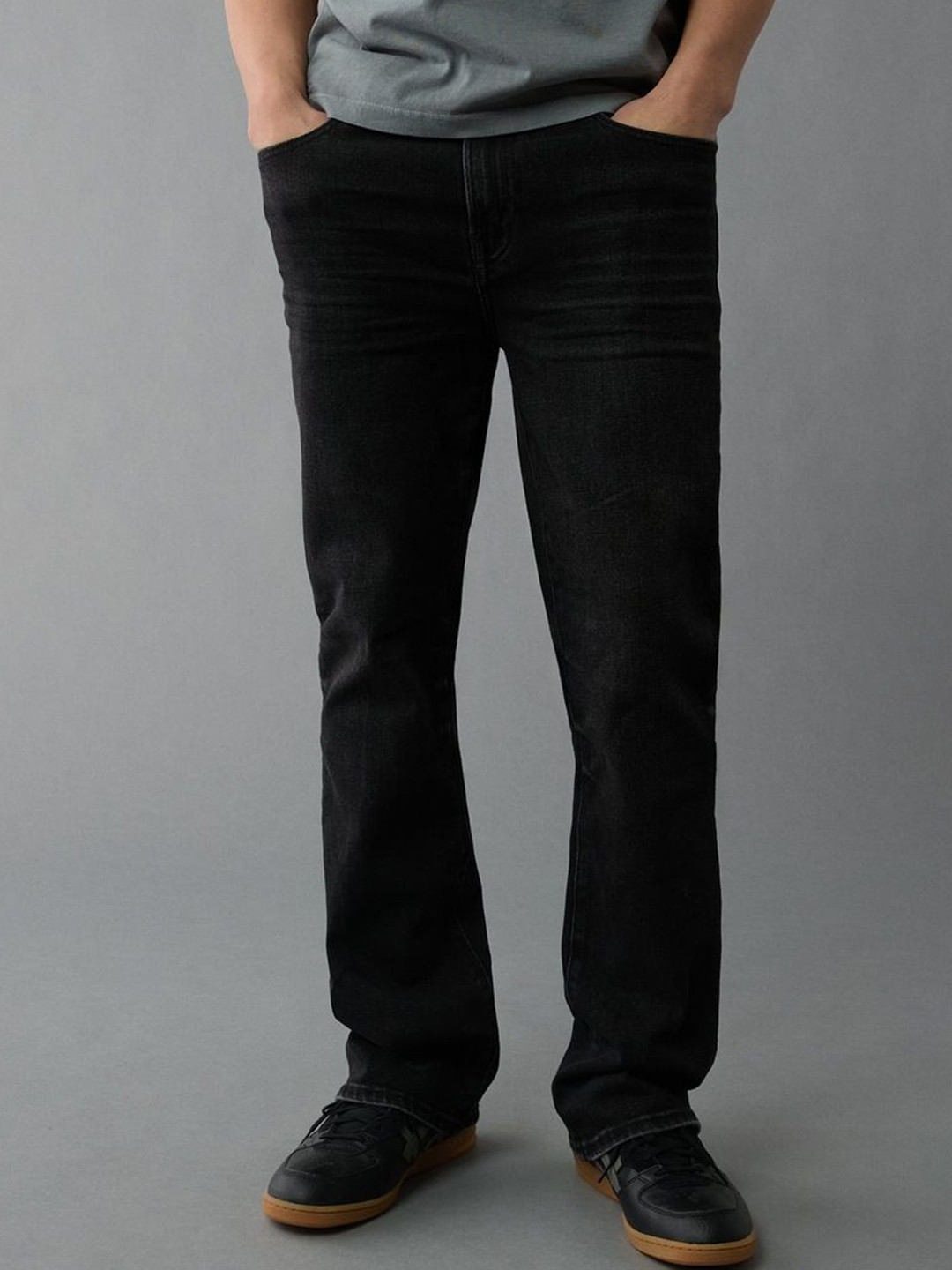 AMERICAN EAGLE OUTFITTERS Men Whiskers and Chevrons Bootcut Mid-Rise Stretchable Jeans