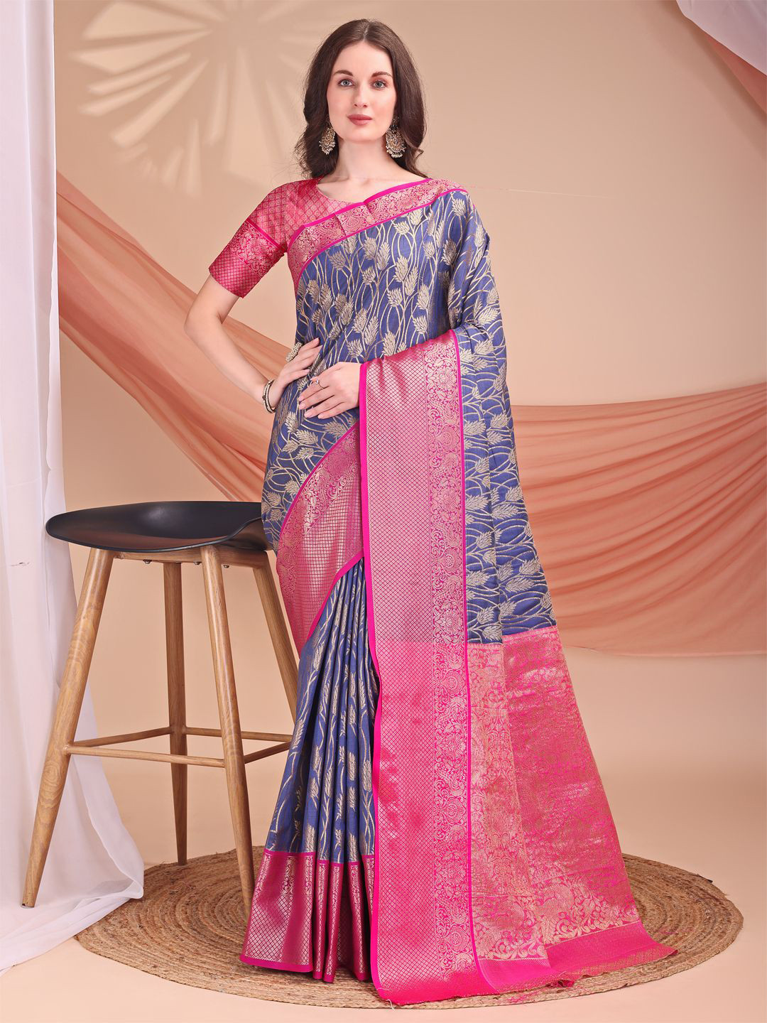 NIYAMI Woven Design Kanjeevaram Saree