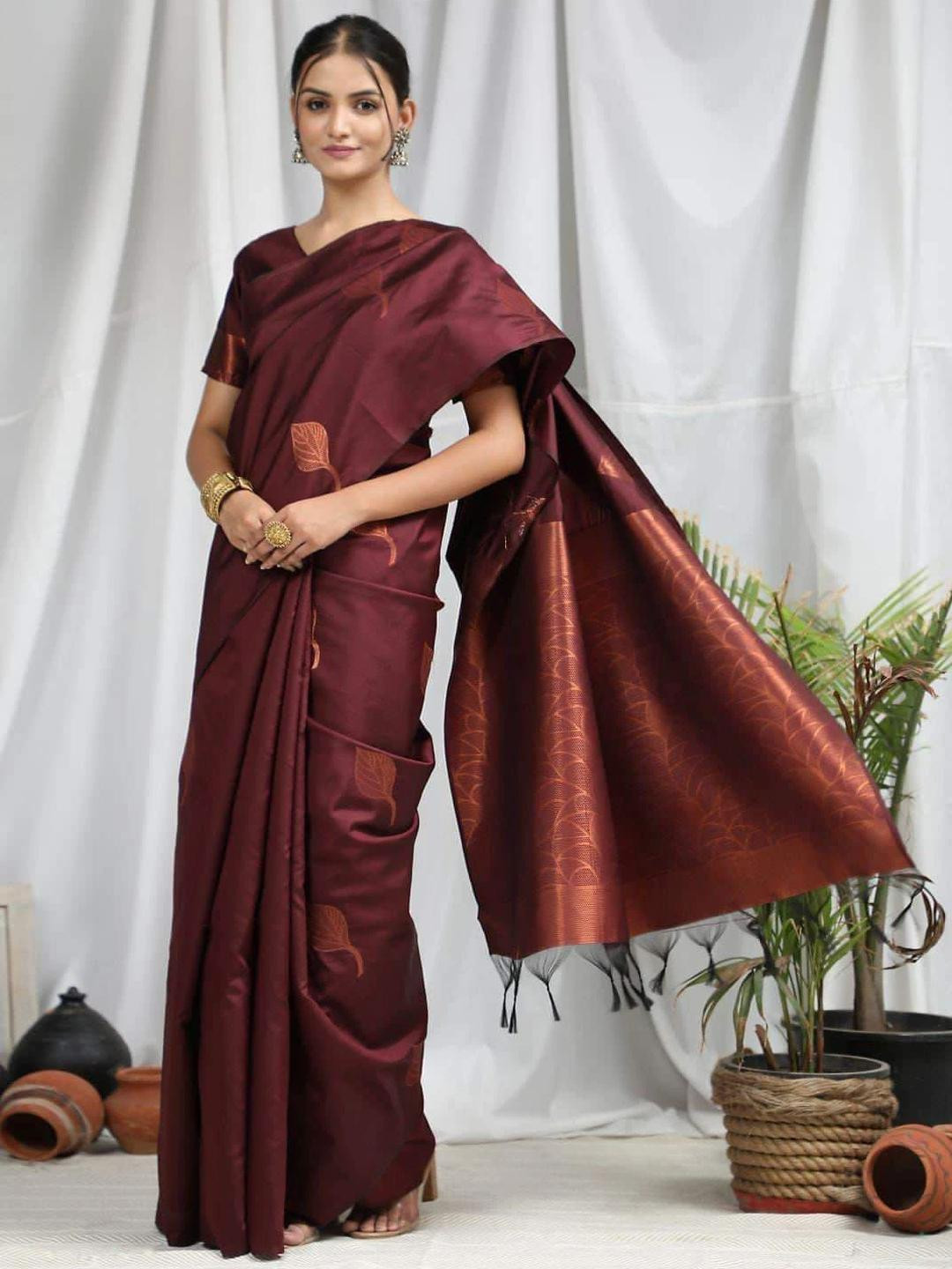 Kriyansh Maroon Cotton Blend Paithani Saree
