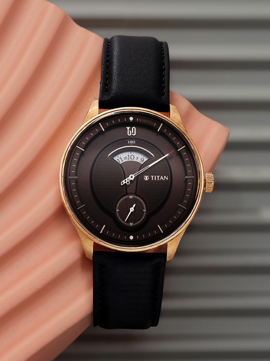 Titan Men Black Embellished Dial & Black Leather Straps Analogue Watch 1890WL01