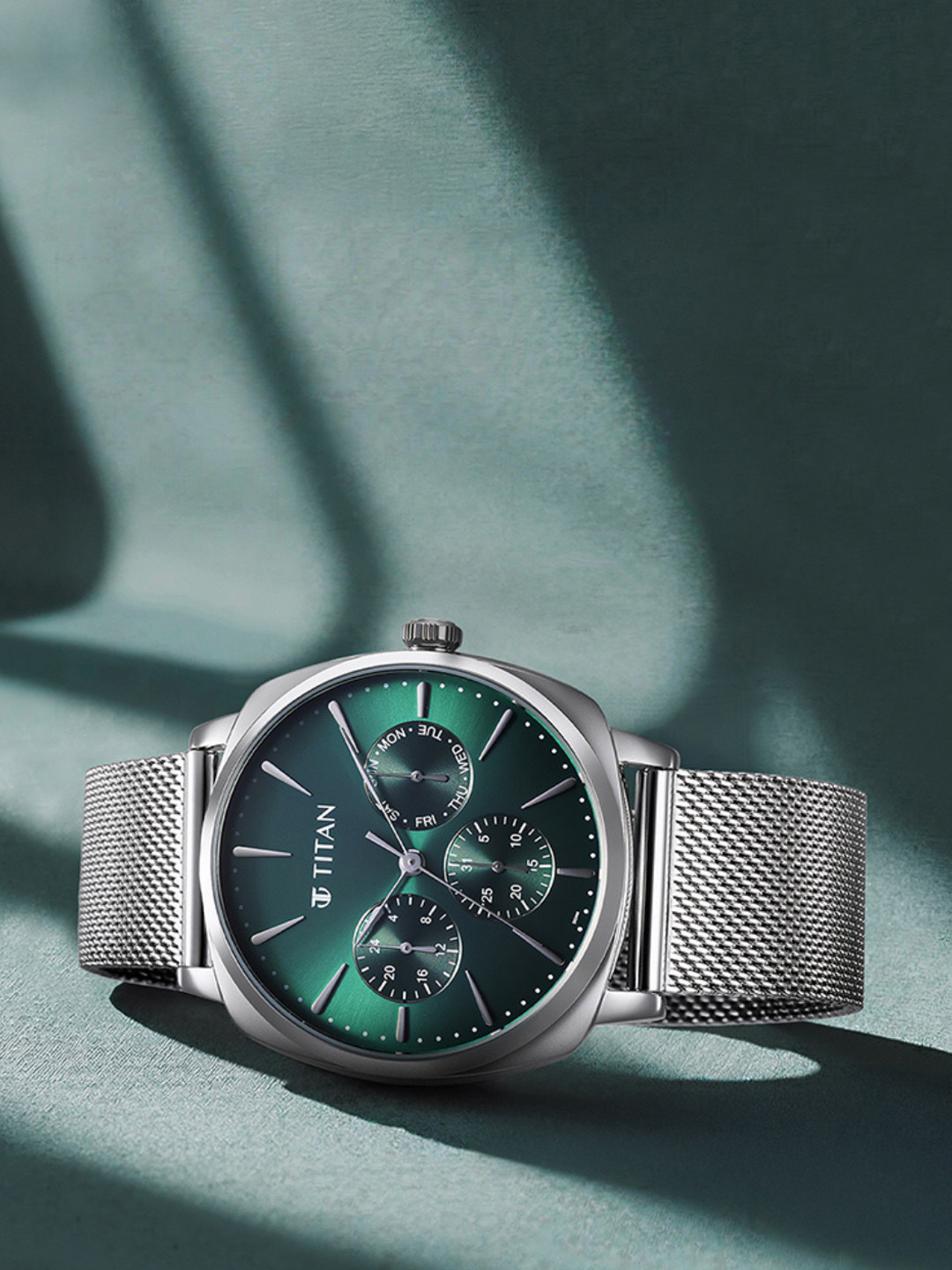 Titan Men Classique Green Dial & Stainless Steel Analogue Multi Function Watch-90189SM01