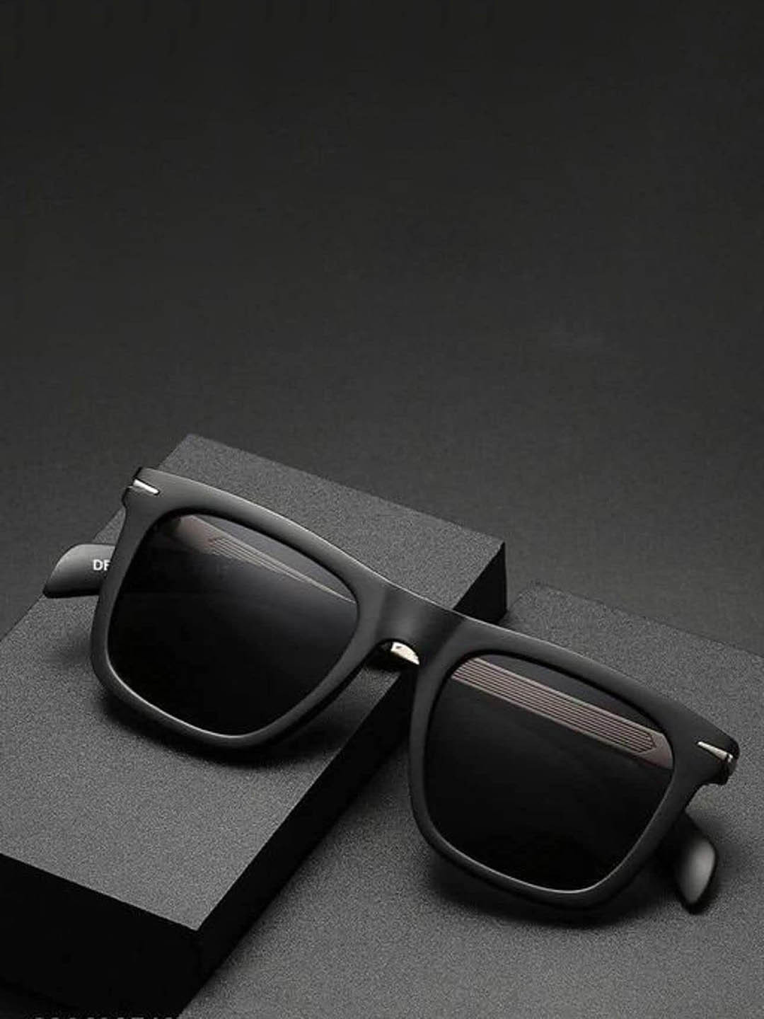 HAYDEN haiza Men Polarised Lens Square Sunglasses Megante6