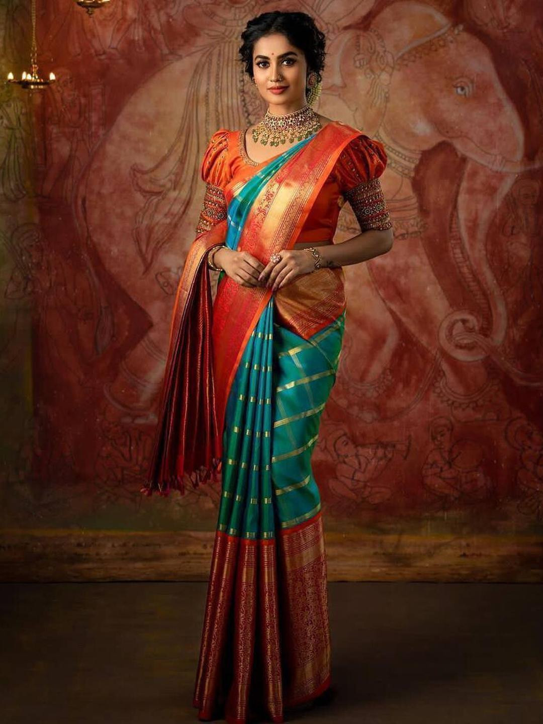 Kriyansh Lime Green Cotton Blend Paithani Saree