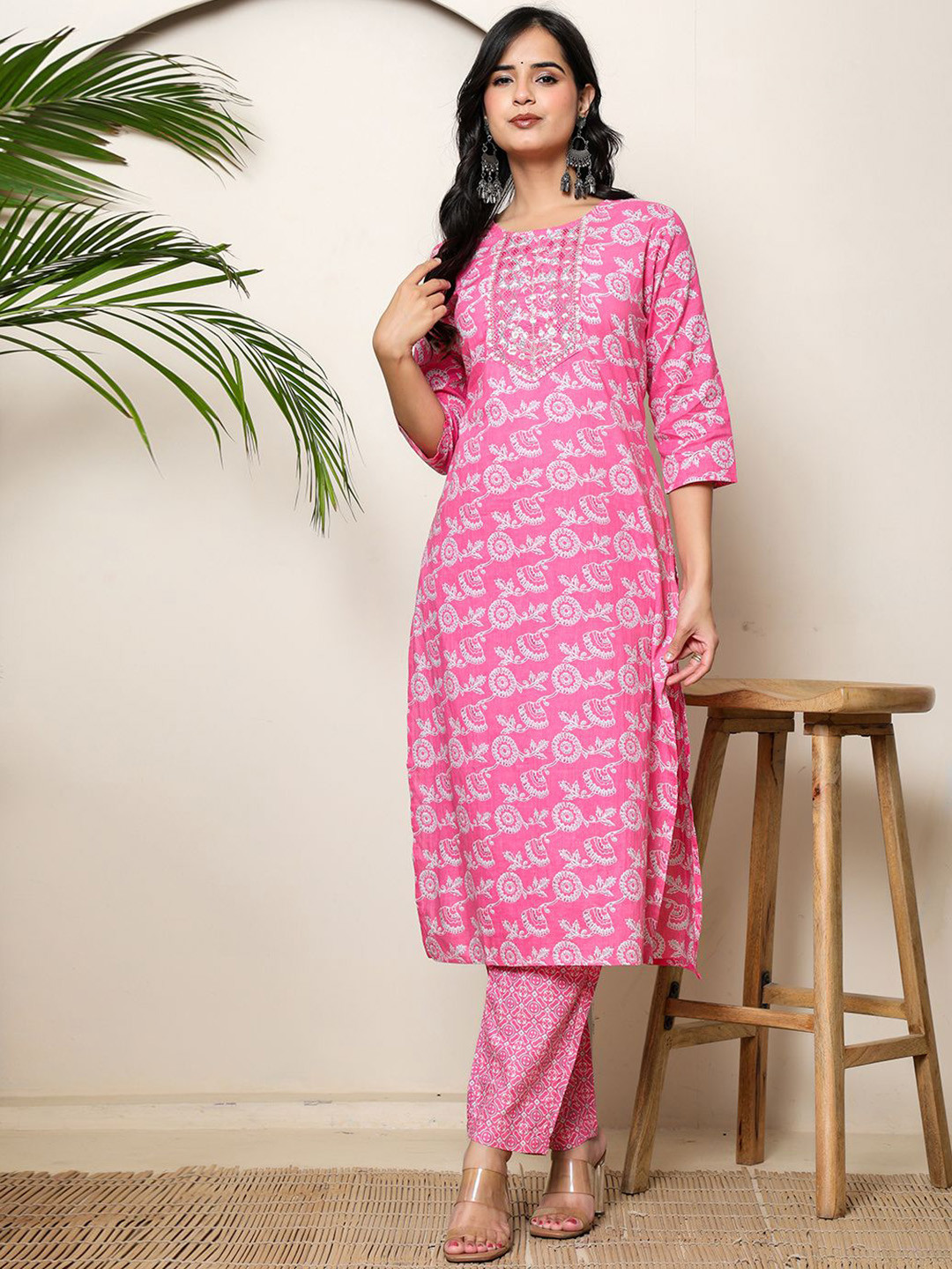 BADRIBHAI APPAREL Floral Printed Round Neck Thread Work Pure Cotton Kurta With Trousers