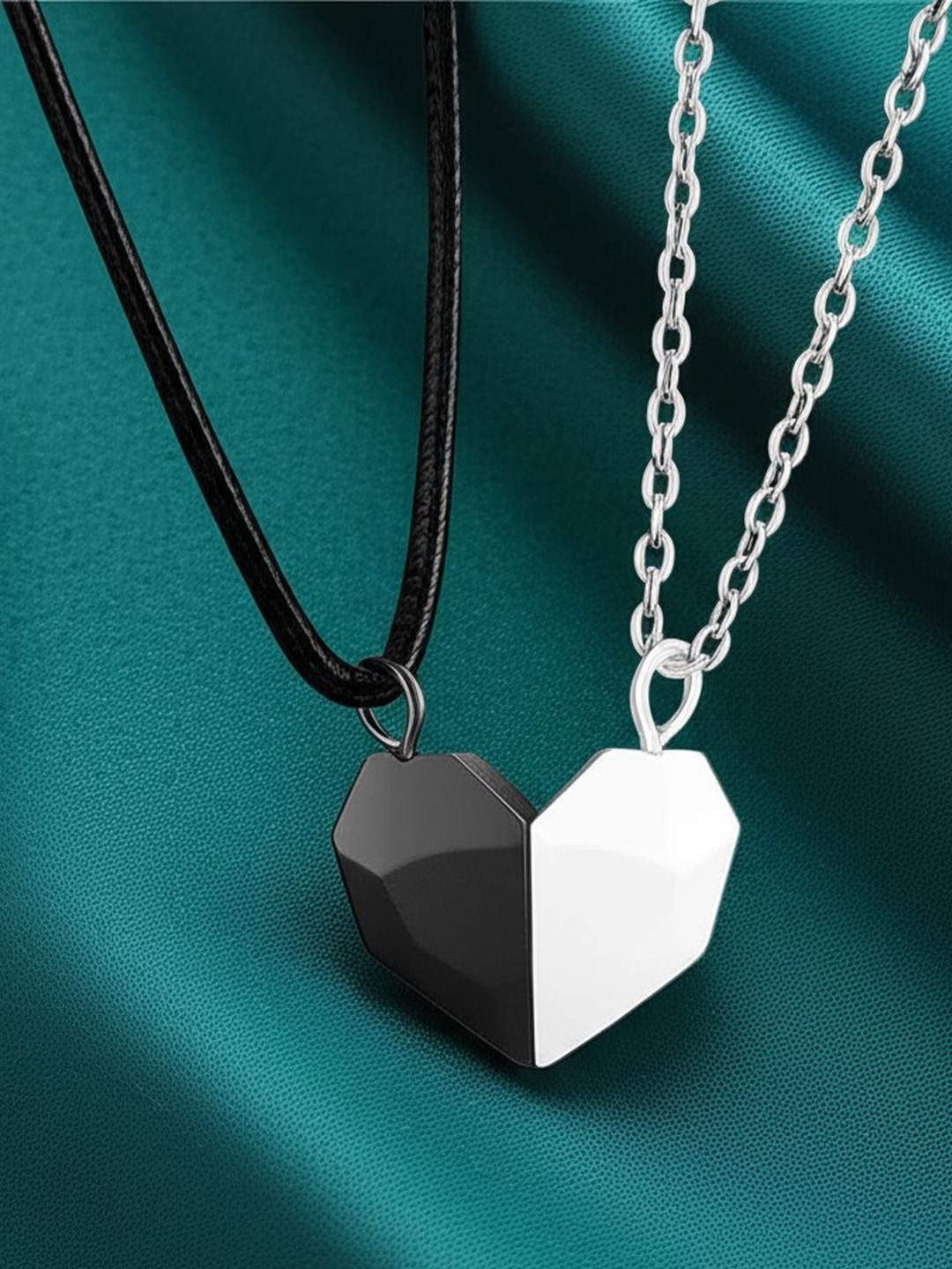 DressBerry Pack Of 2 Black and White Brass Chain