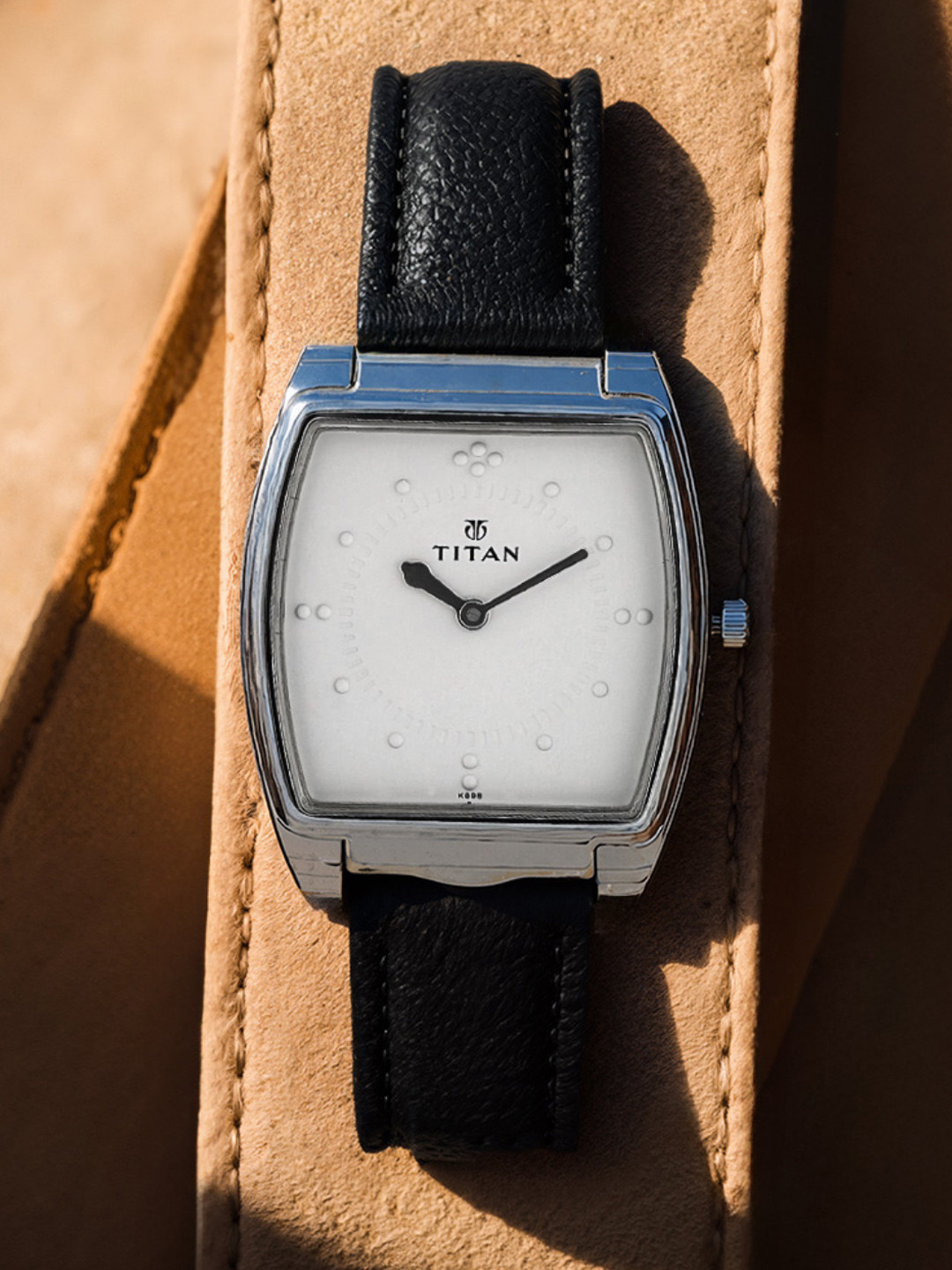 Titan Braille Quartz Analog With White Dial Watch For Men - Nr1854sl01