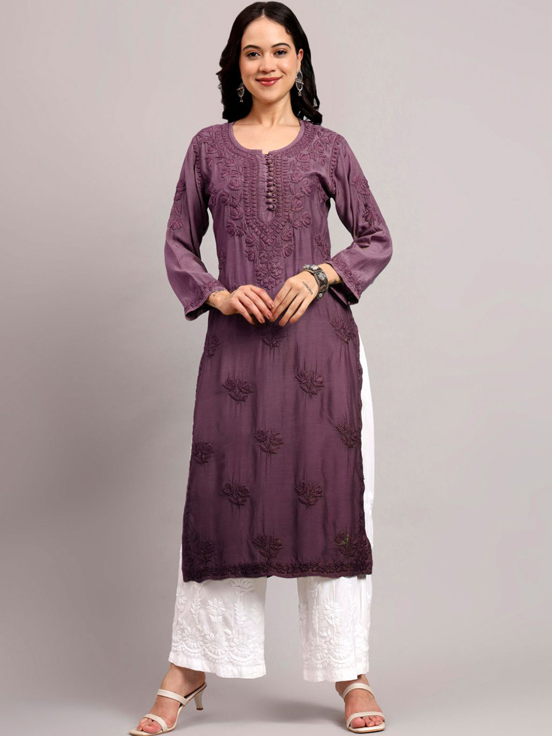 The Chikan Label Jenika Women Ethnic Motifs Embroidered Chikankari Straight Kurta