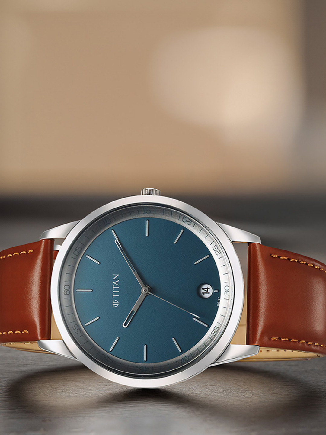 Titan Men Round Dial & Leather Straps Analogue Watch 1806SL12