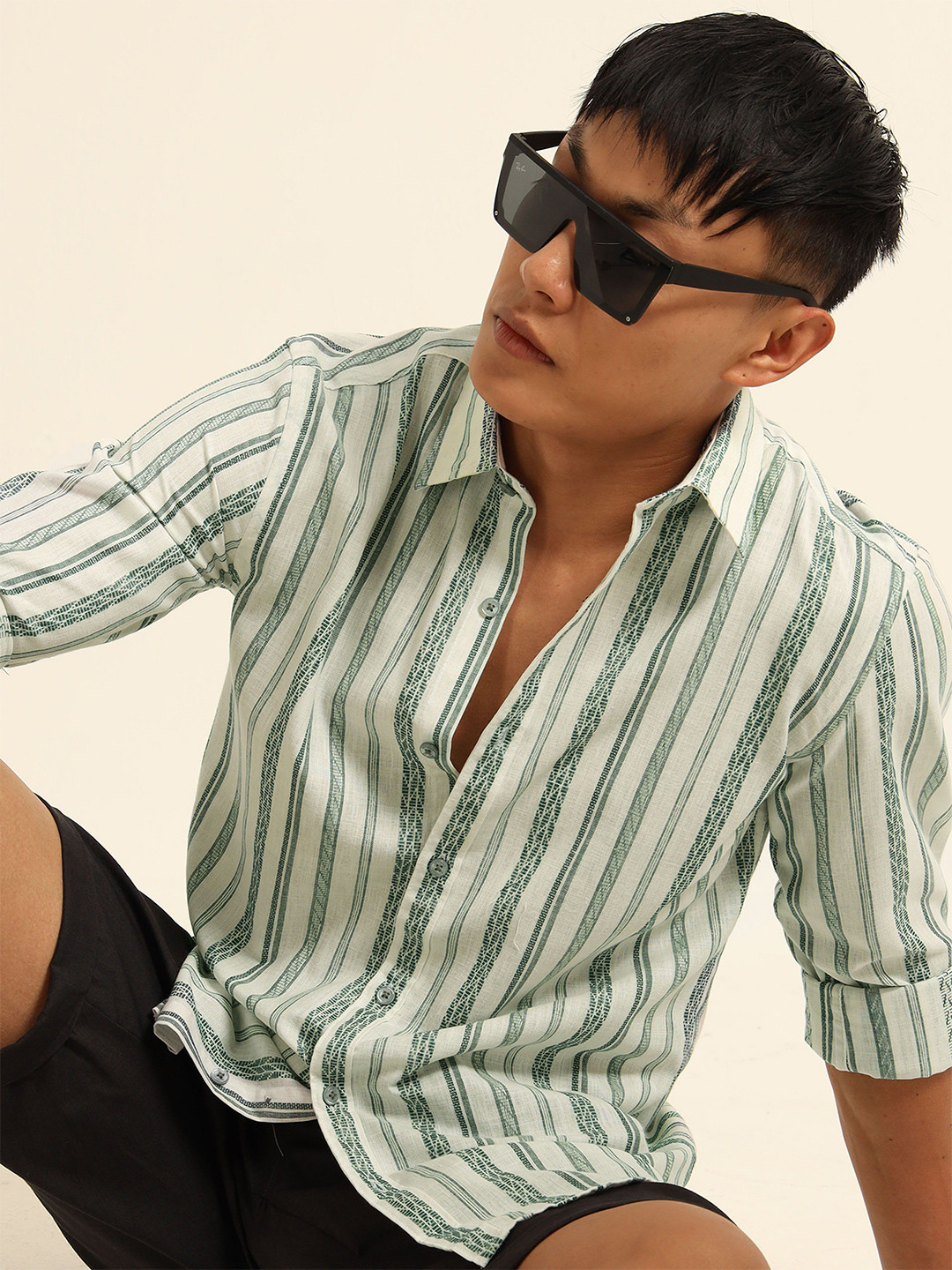 Bushirt Vertical Striped Long Sleeves Cotton Shirt